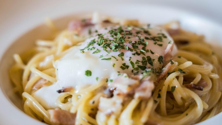Rețetă de paste carbonara originale italiene