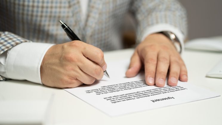 Cum îți înregistrezi contractul de muncă